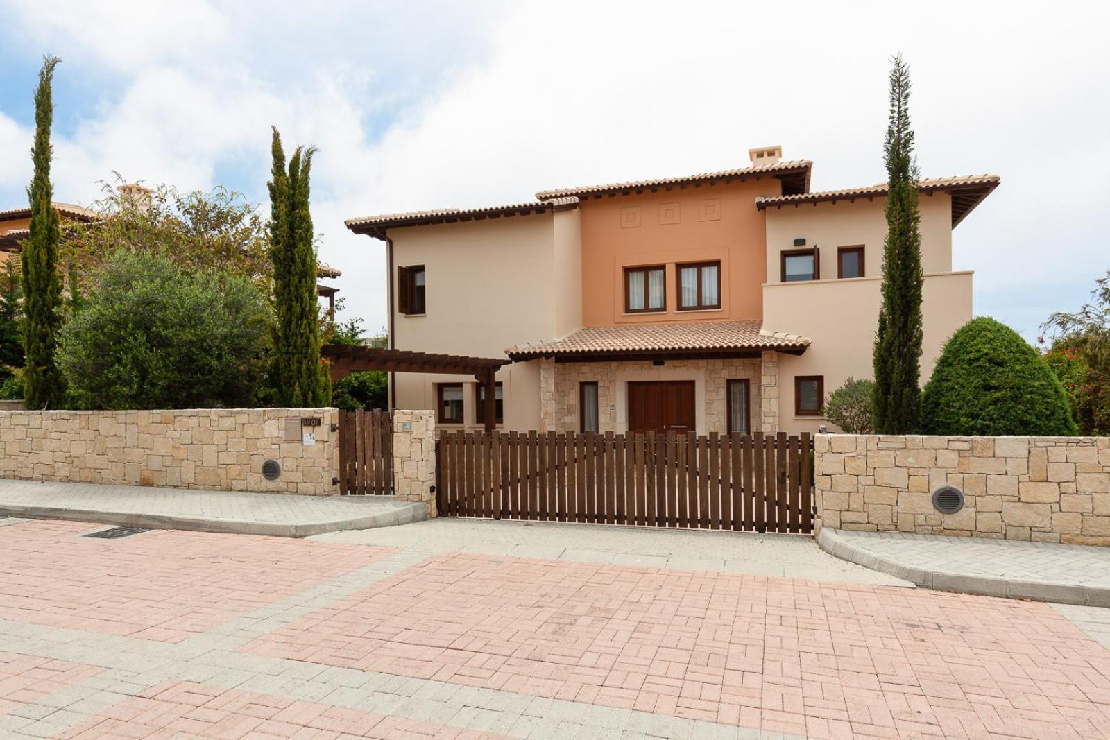 Aphrodite Hills Rentals - Junior Villas Куклия Экстерьер фото